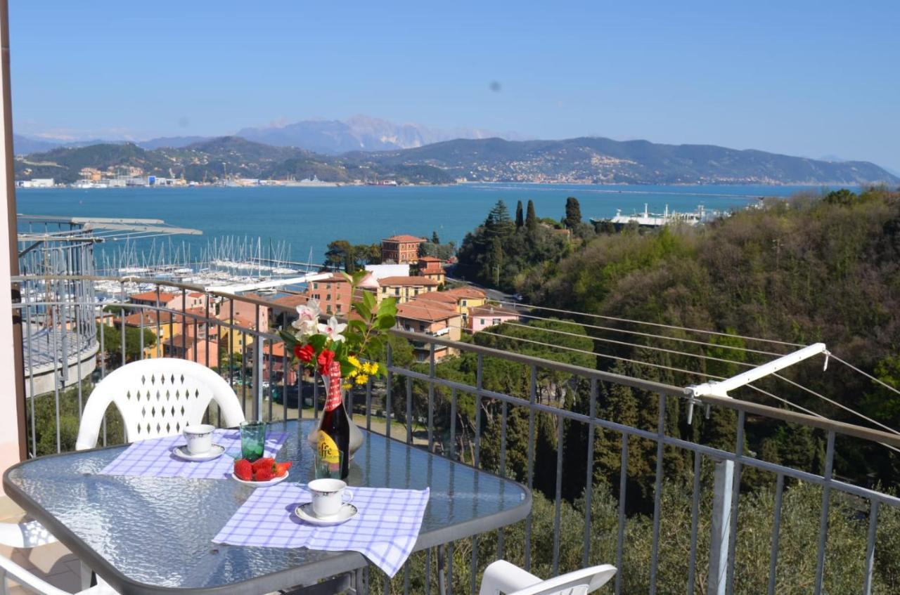 Wonderful Sea View - Terrace And Parking Lejlighed Fezzano  Eksteriør billede
