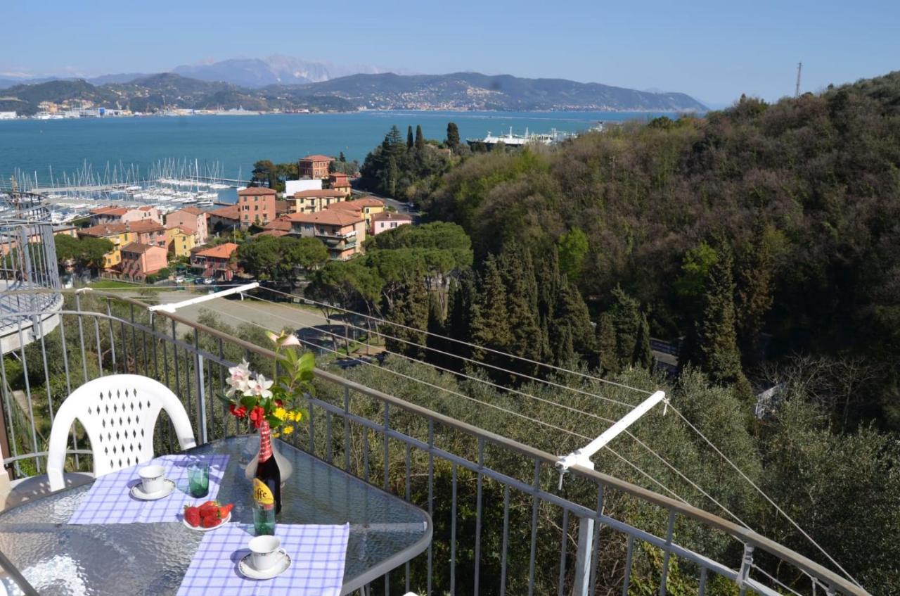 Wonderful Sea View - Terrace And Parking Lejlighed Fezzano  Eksteriør billede